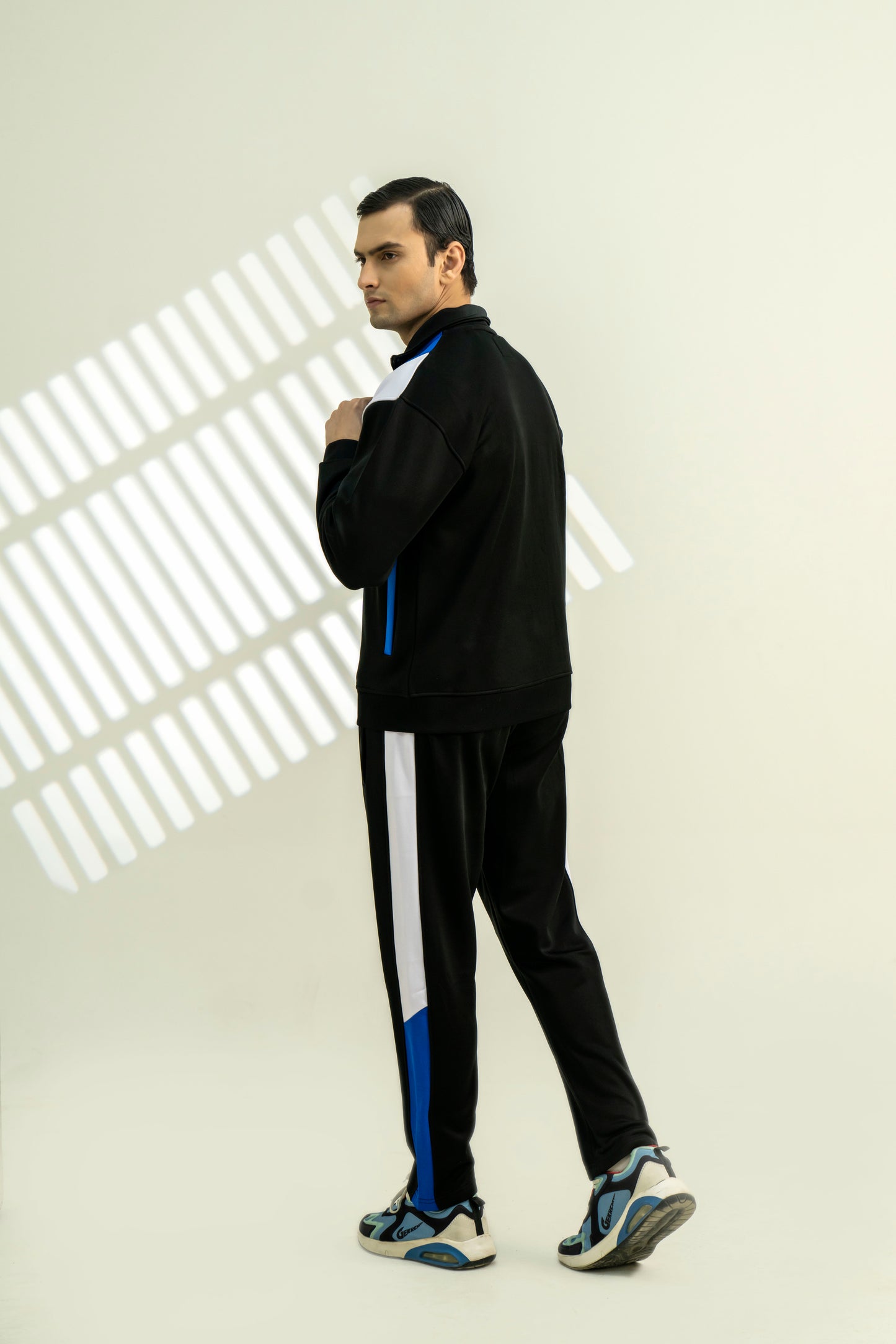 Black & Blue Track Suit – Gym wear & Sportswear